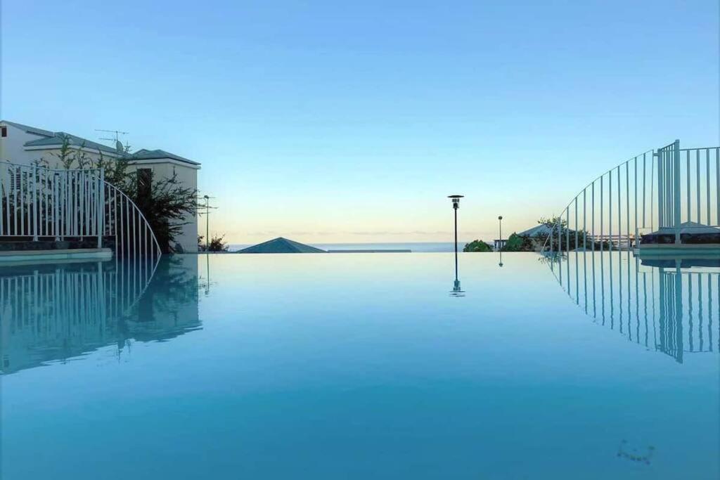 圣吉尔莱班Beau T3 Litchi Vue Ocean Piscine公寓 外观 照片